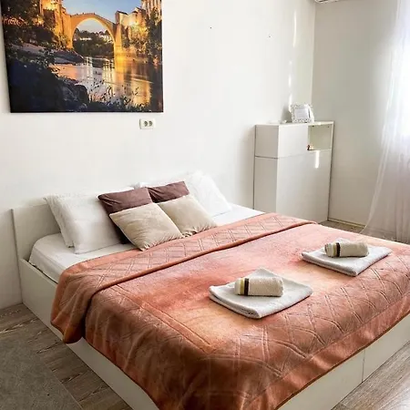 Student City 307 * موستار